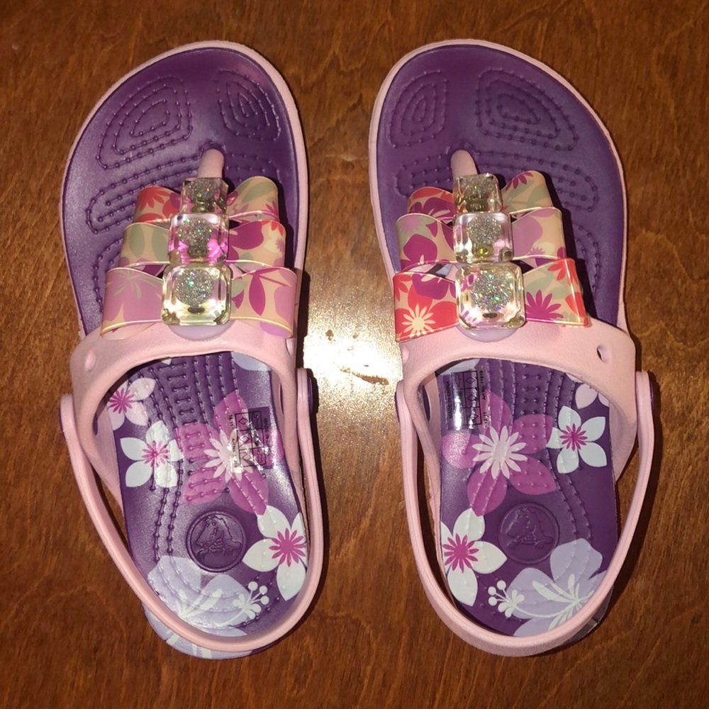 Kids croc sandals with bows